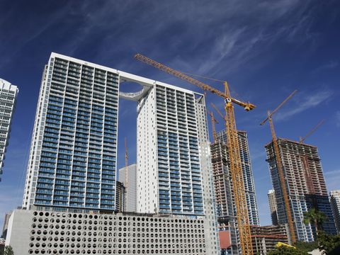 不動産・建設